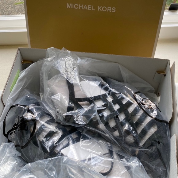 Michael Kors trinity sandal black suede - Picture 7 of 8